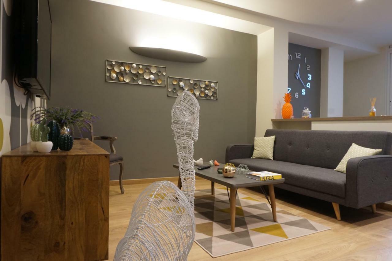 70'S Luxury Cavour Apartman Bari Kültér fotó
