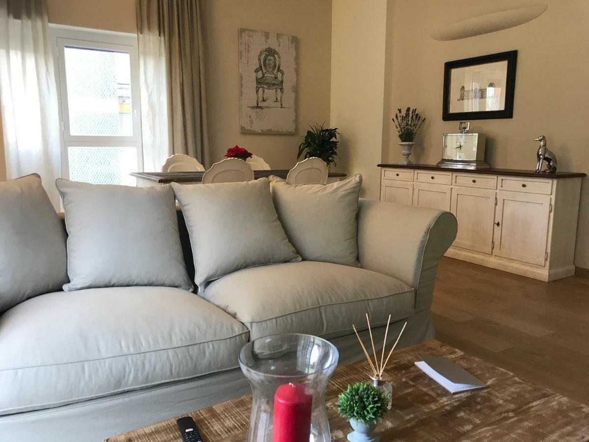 70'S Luxury Cavour Apartman Bari Kültér fotó
