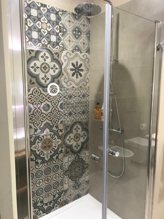 70'S Luxury Cavour Apartman Bari Kültér fotó