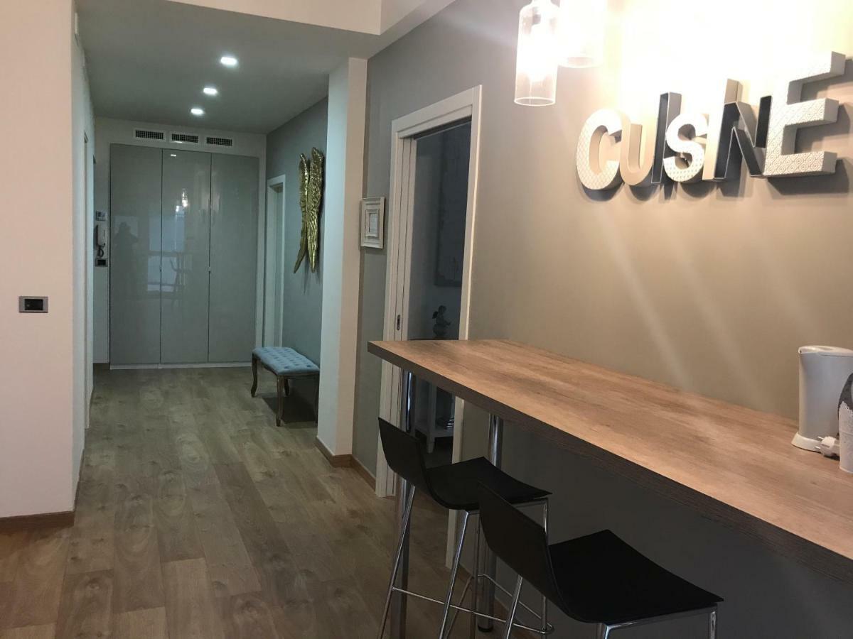 70'S Luxury Cavour Apartman Bari Kültér fotó