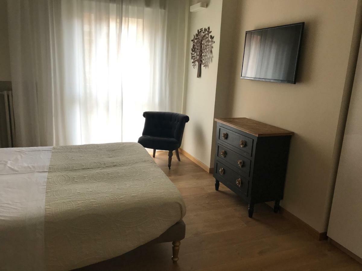 70'S Luxury Cavour Apartman Bari Kültér fotó