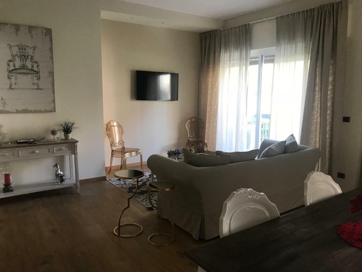 70'S Luxury Cavour Apartman Bari Kültér fotó